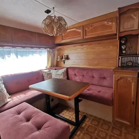 Ferienhaus Campolohel- Przyczepa Kempingowa *